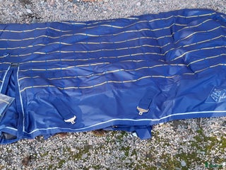 Täcken hästutrustning till salu: Hansbo halvhalstäcke. Stl. 135. 200 g fodring. i Sollebrunn - Annons 20