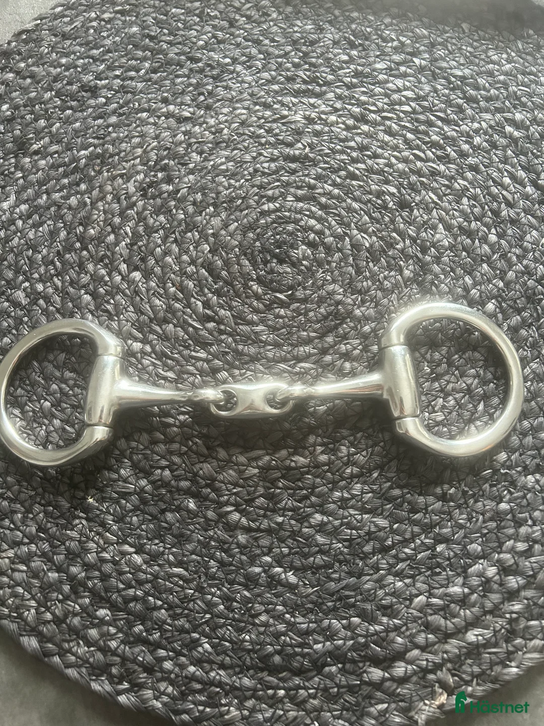 Bett hästutrustning till salu: Tredelat eggbett Fairfield strl 10.5 i Söderby - Annons 2