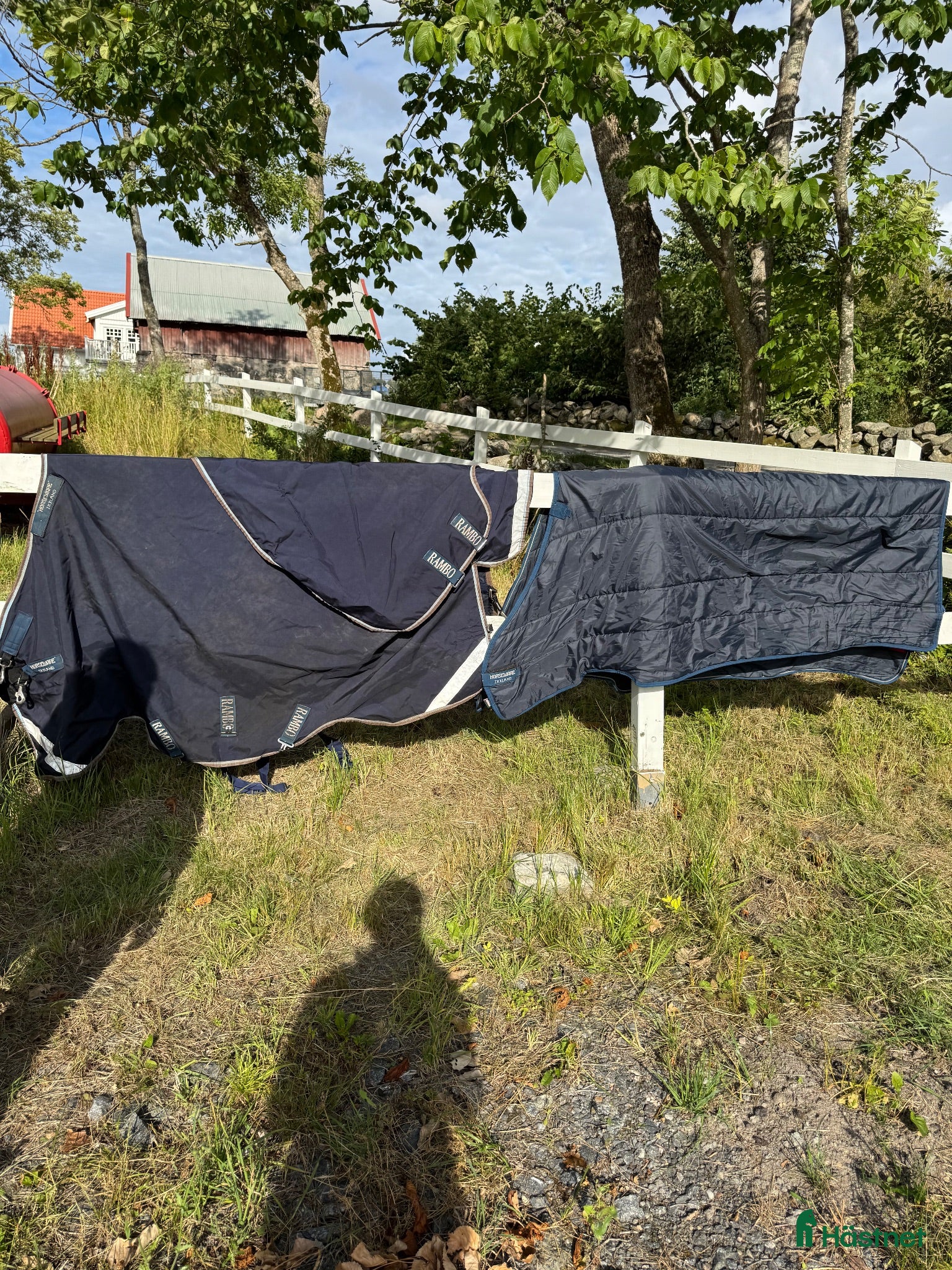 Täcken hästutrustning till salu: Rambo Duo 100 gram strl 140 - Annons 1