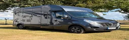 Hästlastbilar  fordon & transport till salu: Horsepartner Renault master Nuyts - Annons 1