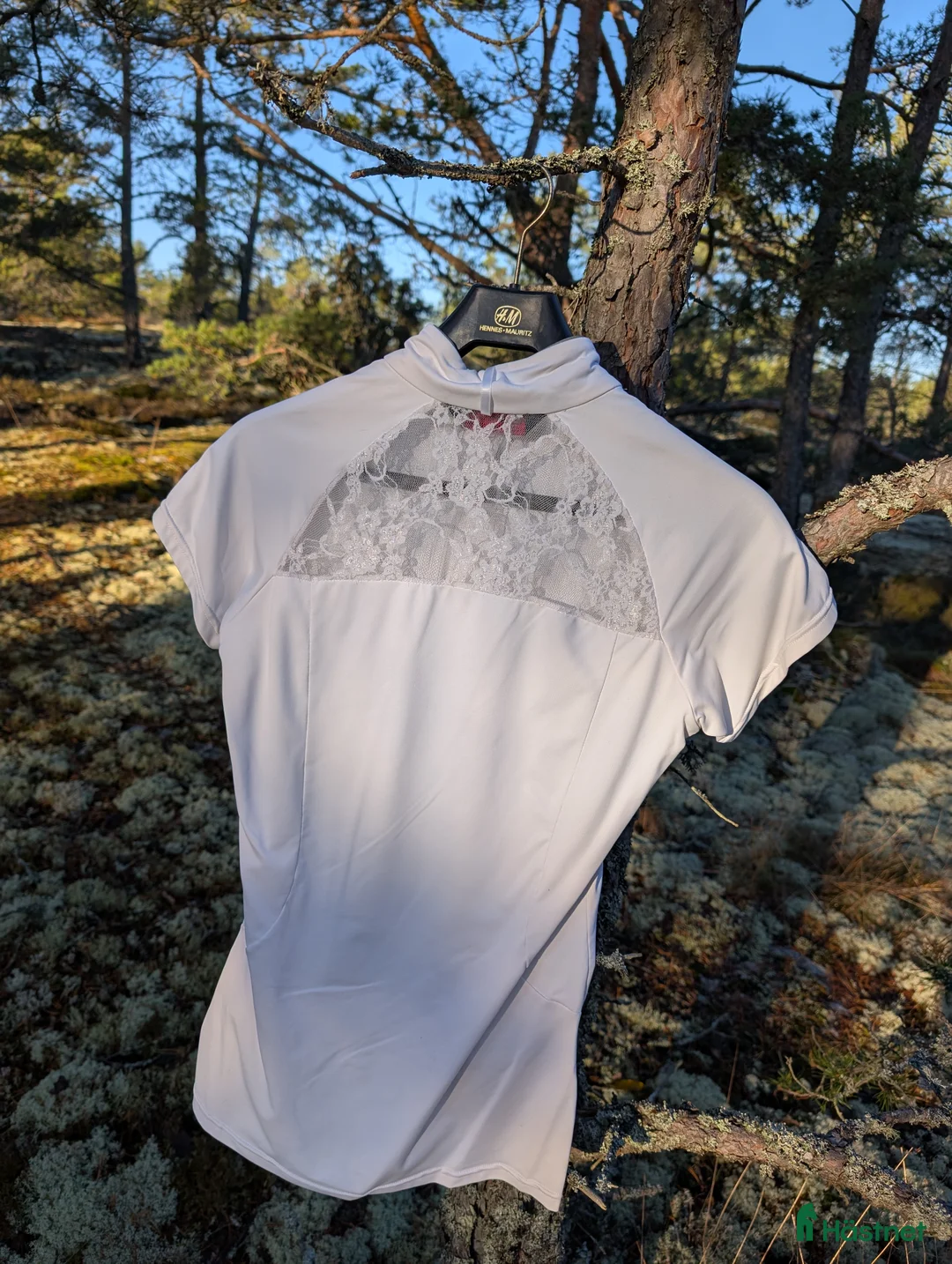 Jackor & Kavajer ryttarutrustning till salu: Kavaj & blus från Horseware & matchande schabrak  i Stenhamra - Annons 5