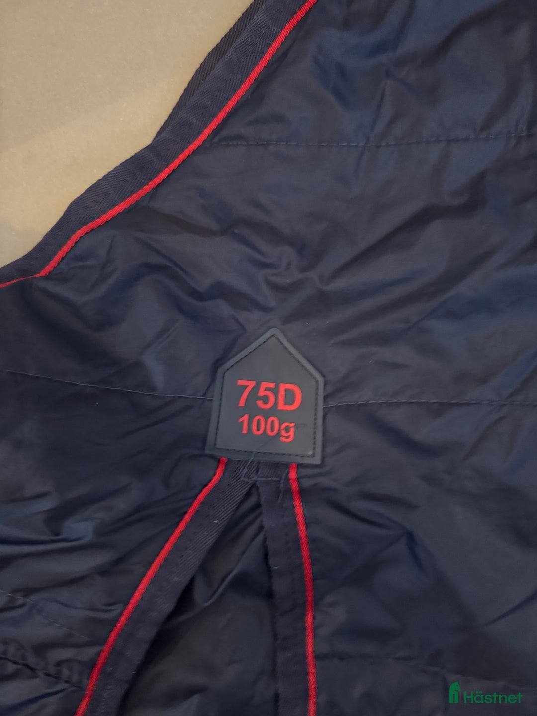 Täcken hästutrustning till salu: Stalltäcke Basic 420D 100g Marinblå - Annons 3