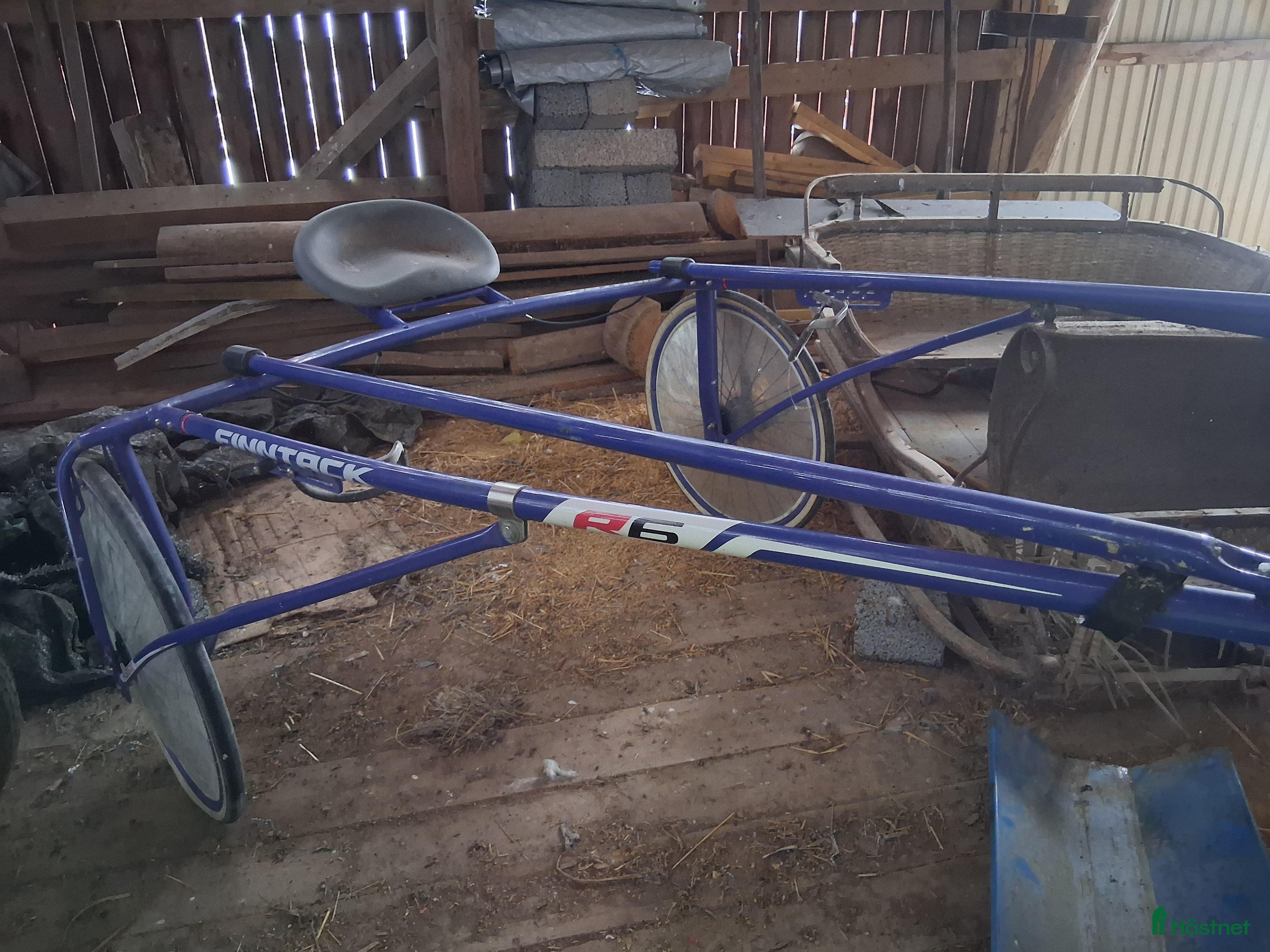 Travsulkys trav till salu: Välvårdad Finntack R6 i Långserud - Annons 2