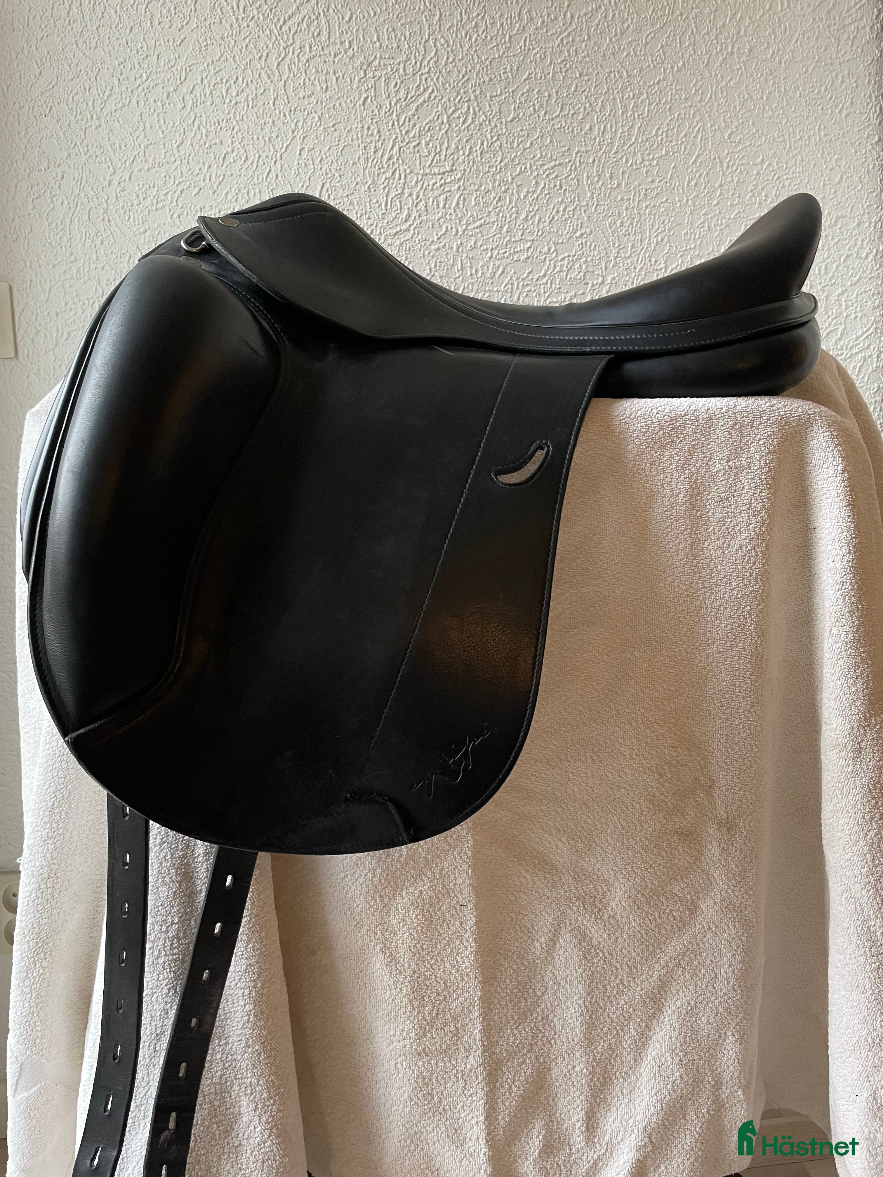 Sadlar hästutrustning till salu: Equipe Emporio i Skanör - Annons 9