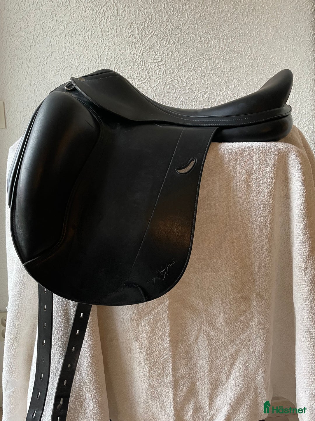 Sadlar hästutrustning till salu: Equipe Emporio i Skanör - Annons 1