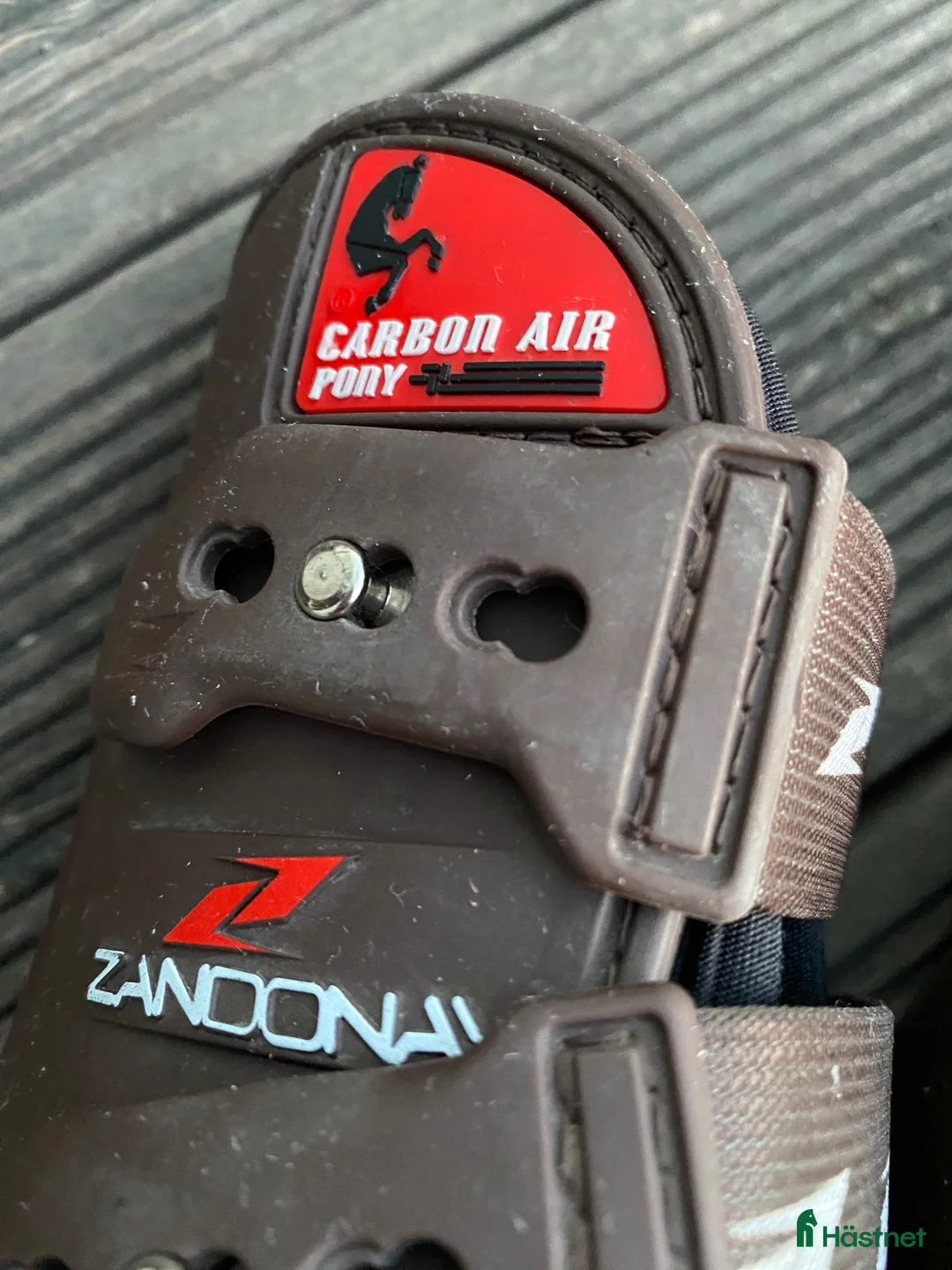 Benskydd hästutrustning till salu: Frambensskydd Zandona Carbon Air Pony bruna - Annons 2