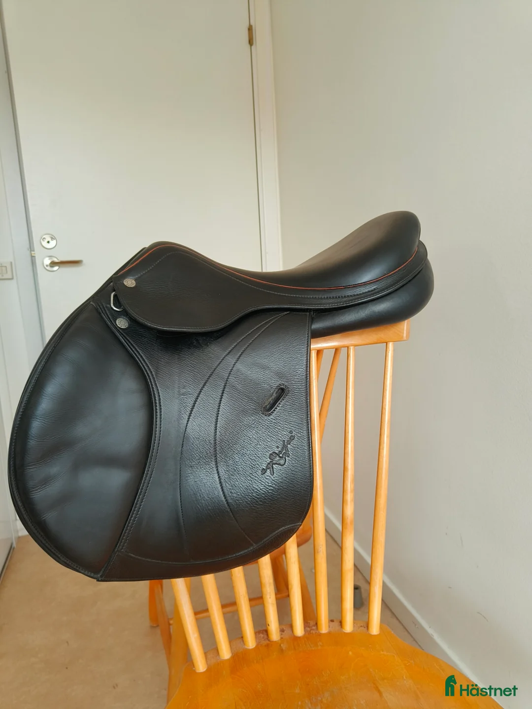 Sadlar hästutrustning till salu: EQUIPE EXPRESSION  - Annons 2