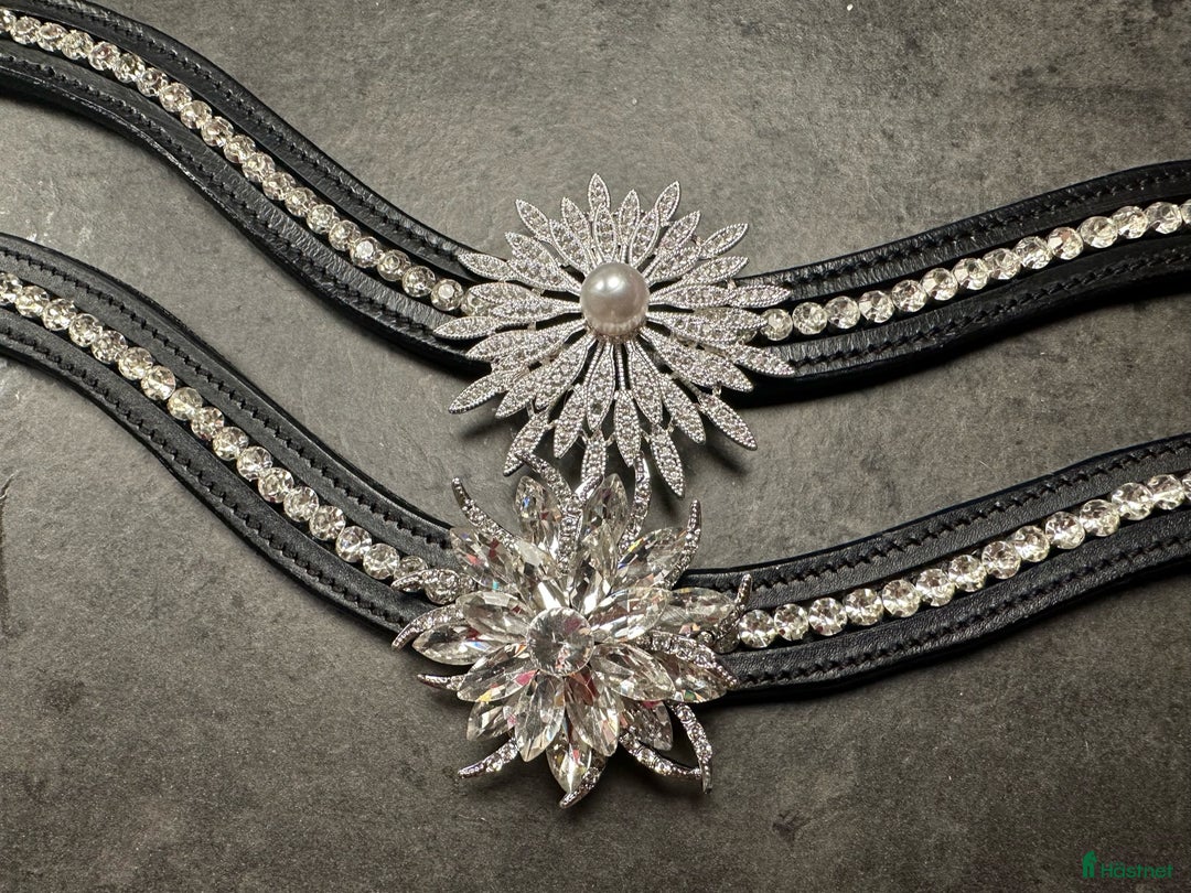 Övrig Hästutrustning hästutrustning till salu: Unika pannband i Bro - Annons 2