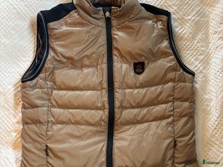 Jackor & Kavajer ryttarutrustning till salu: Dunväst från Cavalleria Toscana. i Färjestaden - Annons 2