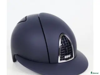 Hjälmar ryttarutrustning till salu: Mycket fin hjälm i Väja - Annons 12