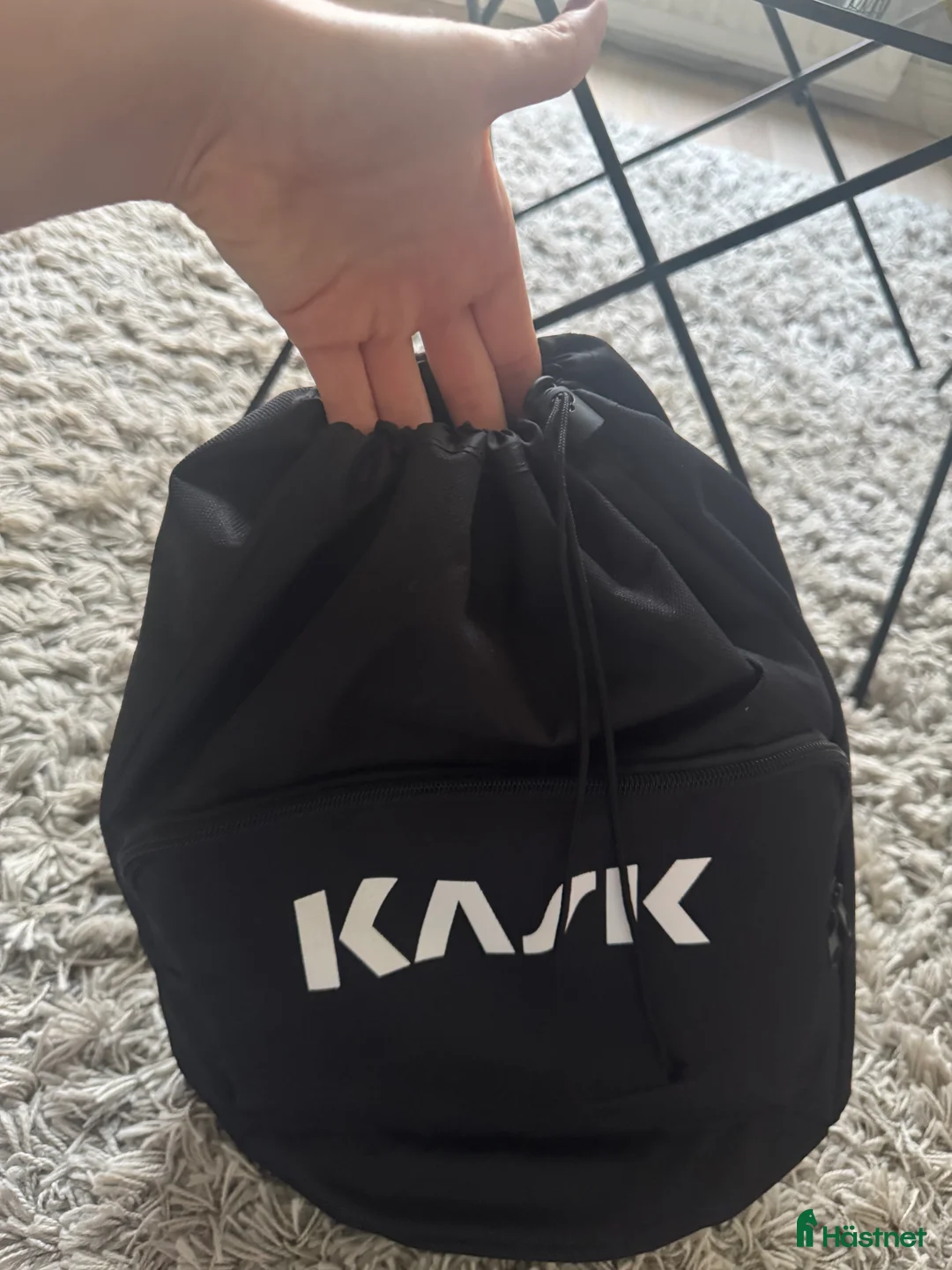 Hjälmar ryttarutrustning till salu: Kask hjälmväska i Gävle - Annons 4