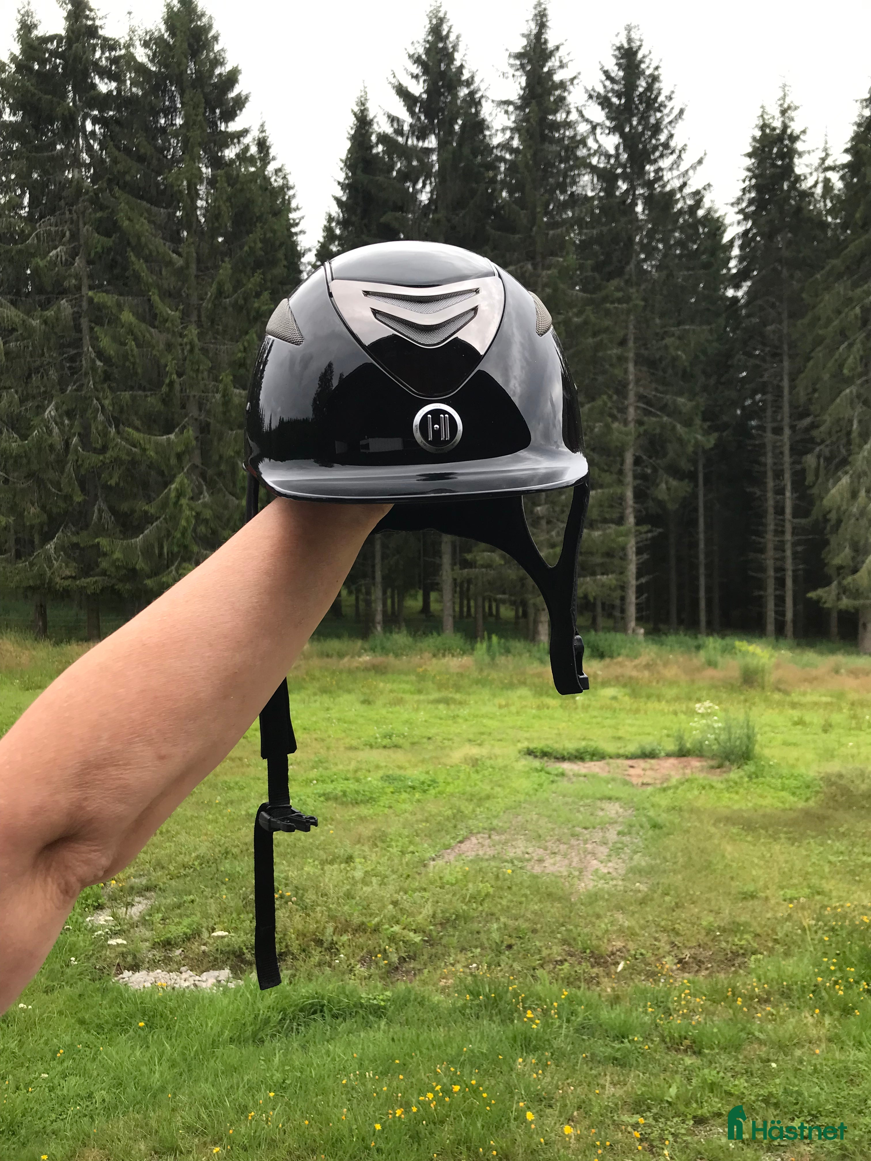 Hjälmar ryttarutrustning till salu: OneK hjälm i Mangskog - Annons 4