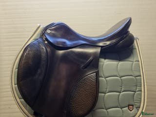Sadlar hästutrustning till salu: Cliff Barnsby hoppsadel i Helsingborg - Annons 18