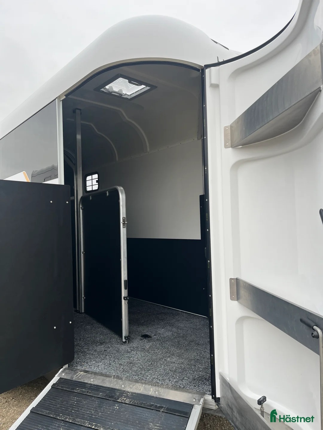 Hästtransporter  fordon & transport till salu: Forzab EQ3R Stuteri Finns i lager  i Klippan - Annons 6