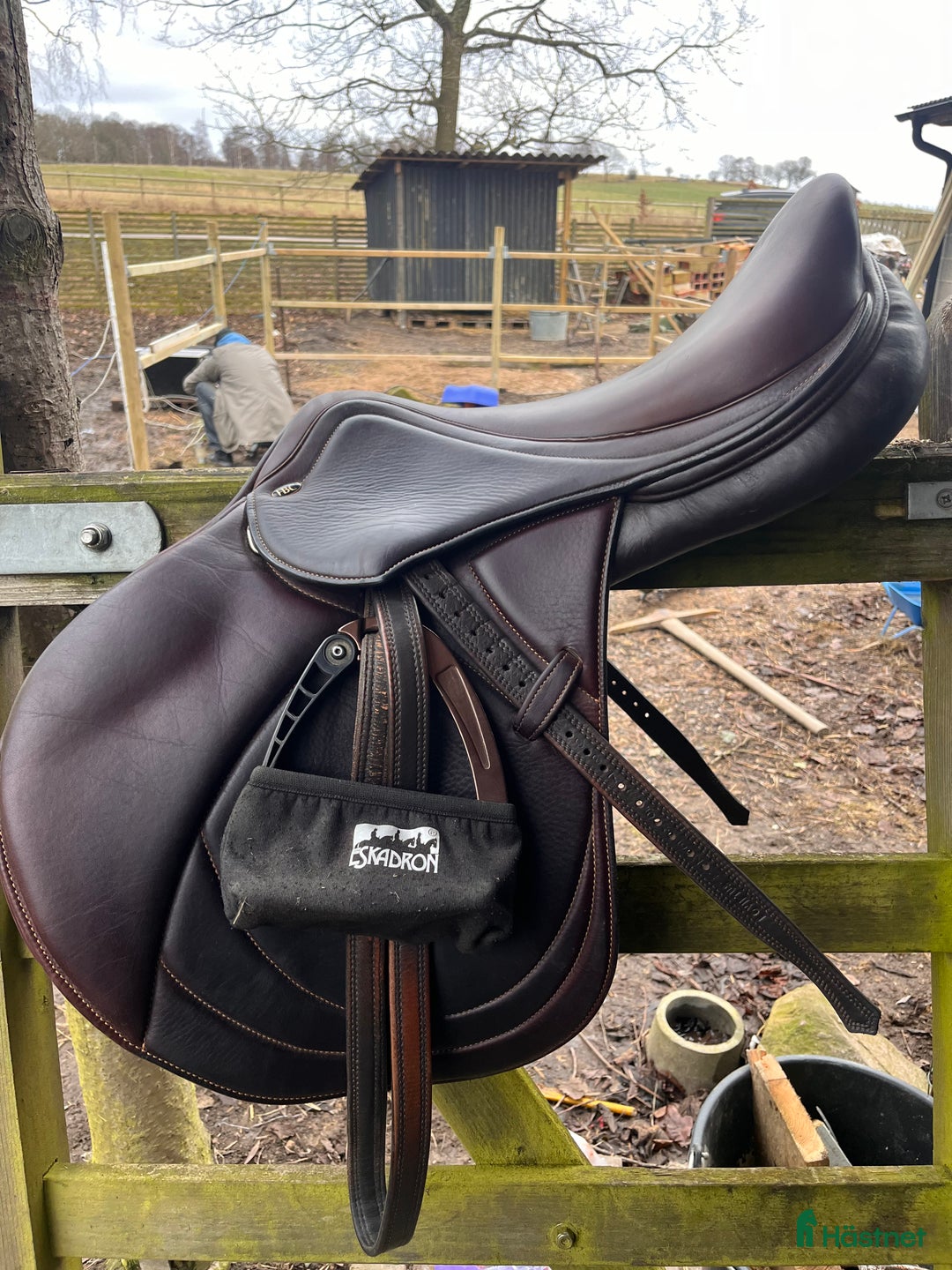 Sadlar hästutrustning till salu: HBC sadel i utmärkt skick i Veberöd - Annons 3