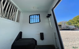 Hästlastbilar  fordon & transport till salu: Hästlastbil Theault låga mil billig skatt stuteri  i Flyinge - Annons 7