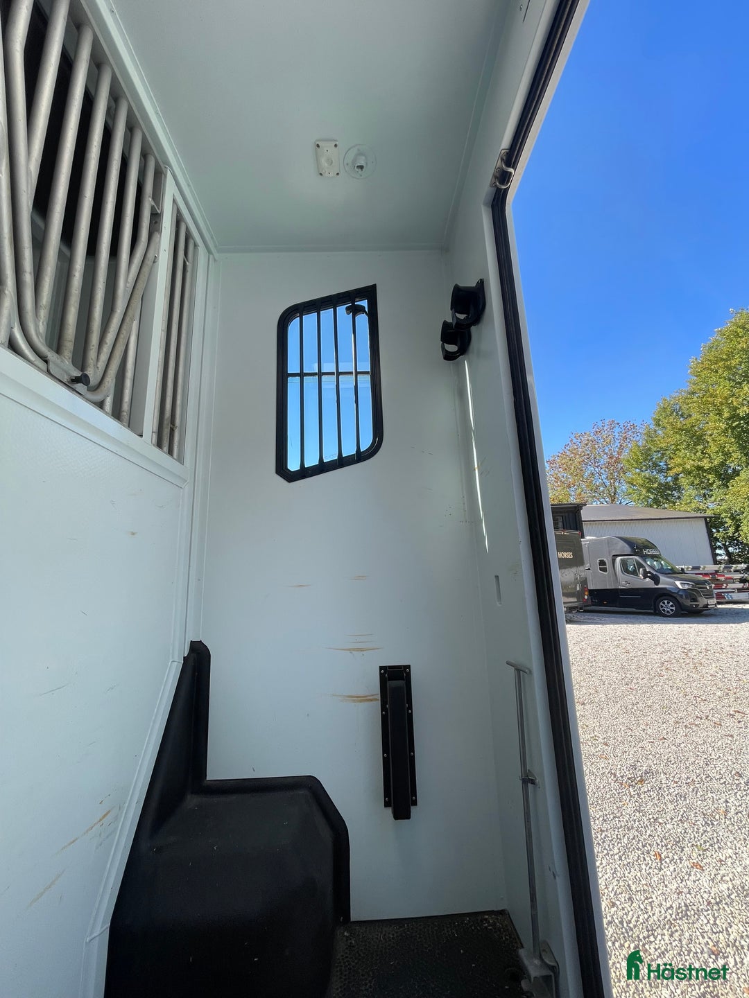 Hästlastbilar  fordon & transport till salu: Hästlastbil Theault låga mil billig skatt stuteri  i Flyinge - Annons 7