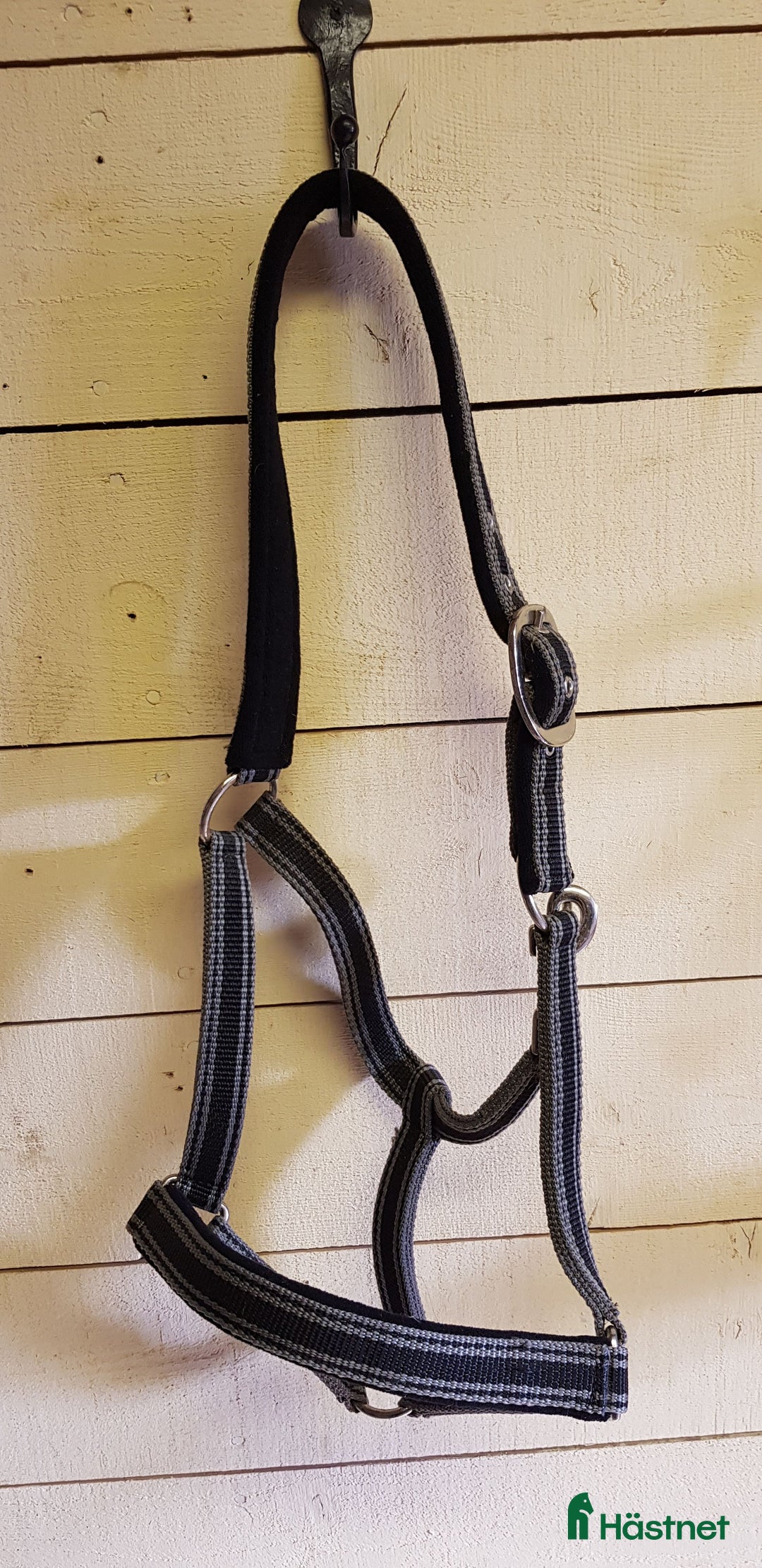 Övrig Hästutrustning hästutrustning till salu: Svart/grå grimma i Nora - Annons 1