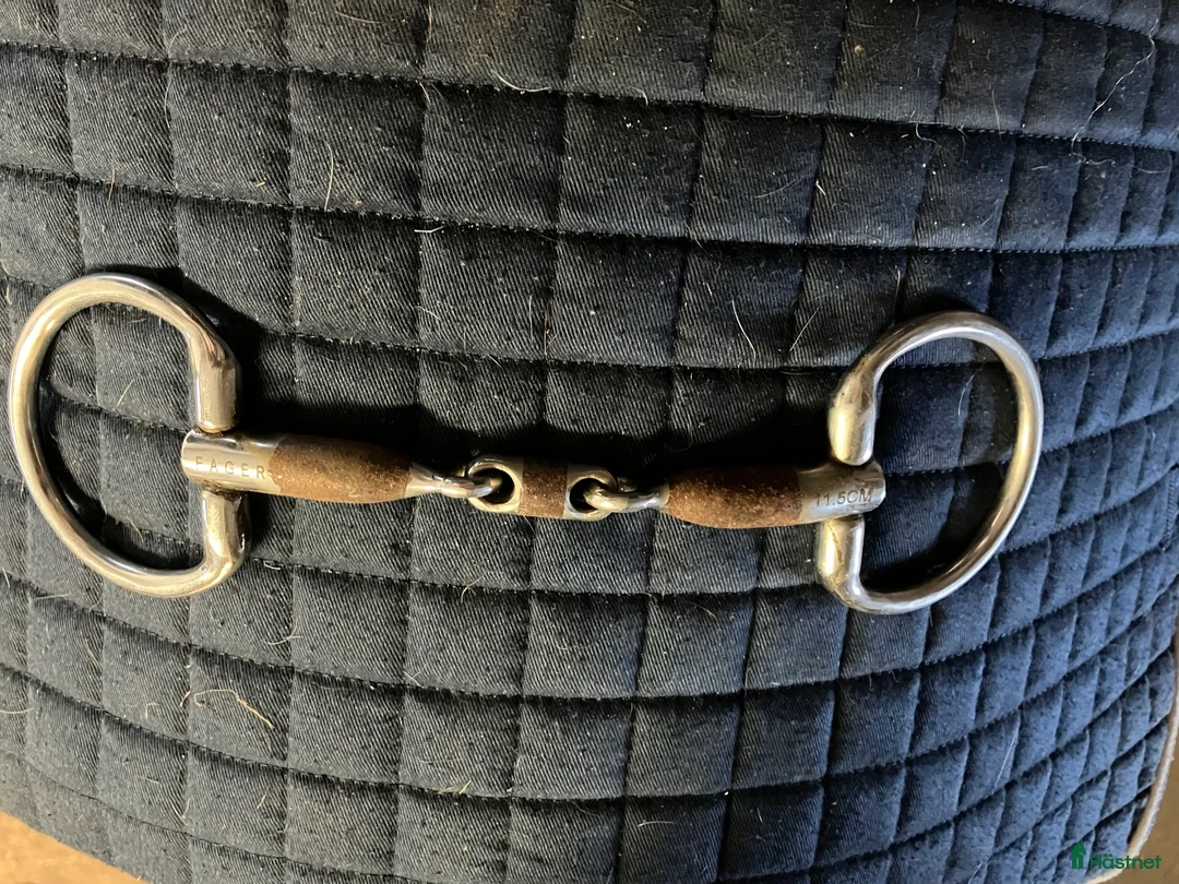 Bett hästutrustning till salu: Fagerbett tredelat - Annons 1