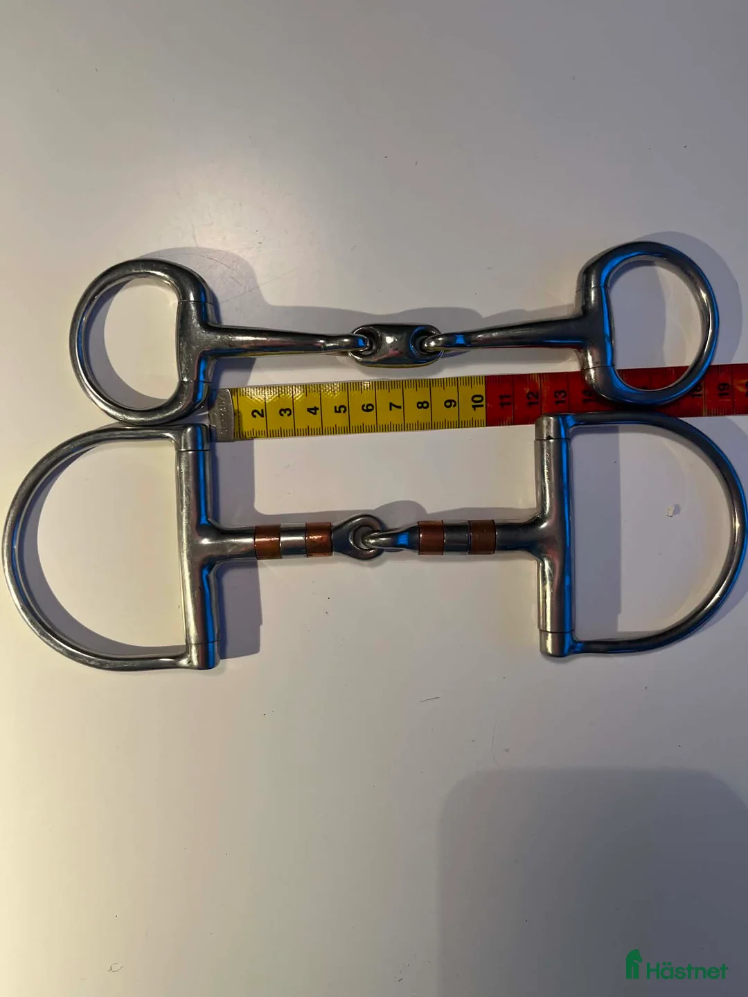 Bett hästutrustning till salu: 2-resp 3-delat bett fasta ringar 120 resp 135 mm - Annons 1