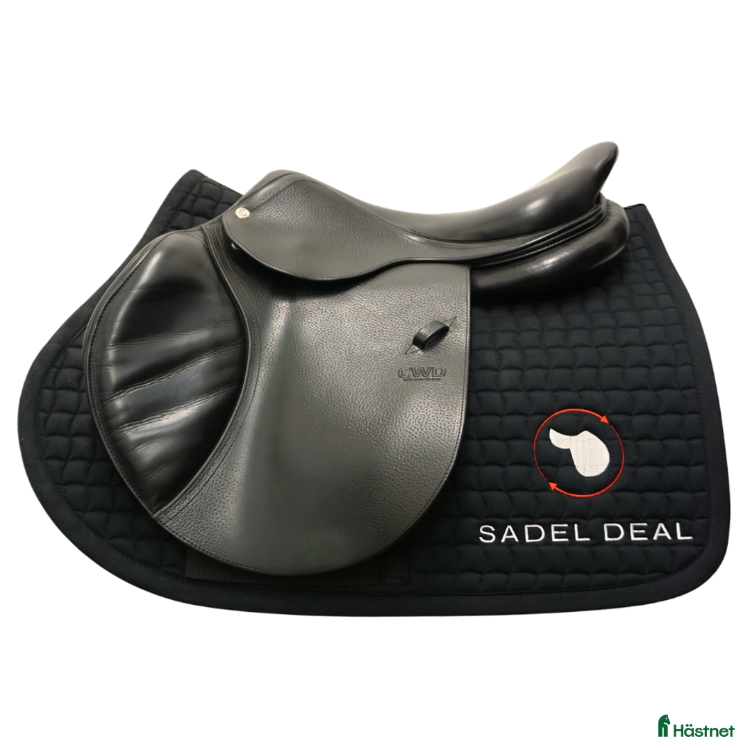 Sadlar hästutrustning till salu: CWD SE02 17,5" 3C i Upplands Väsby - Annons 1