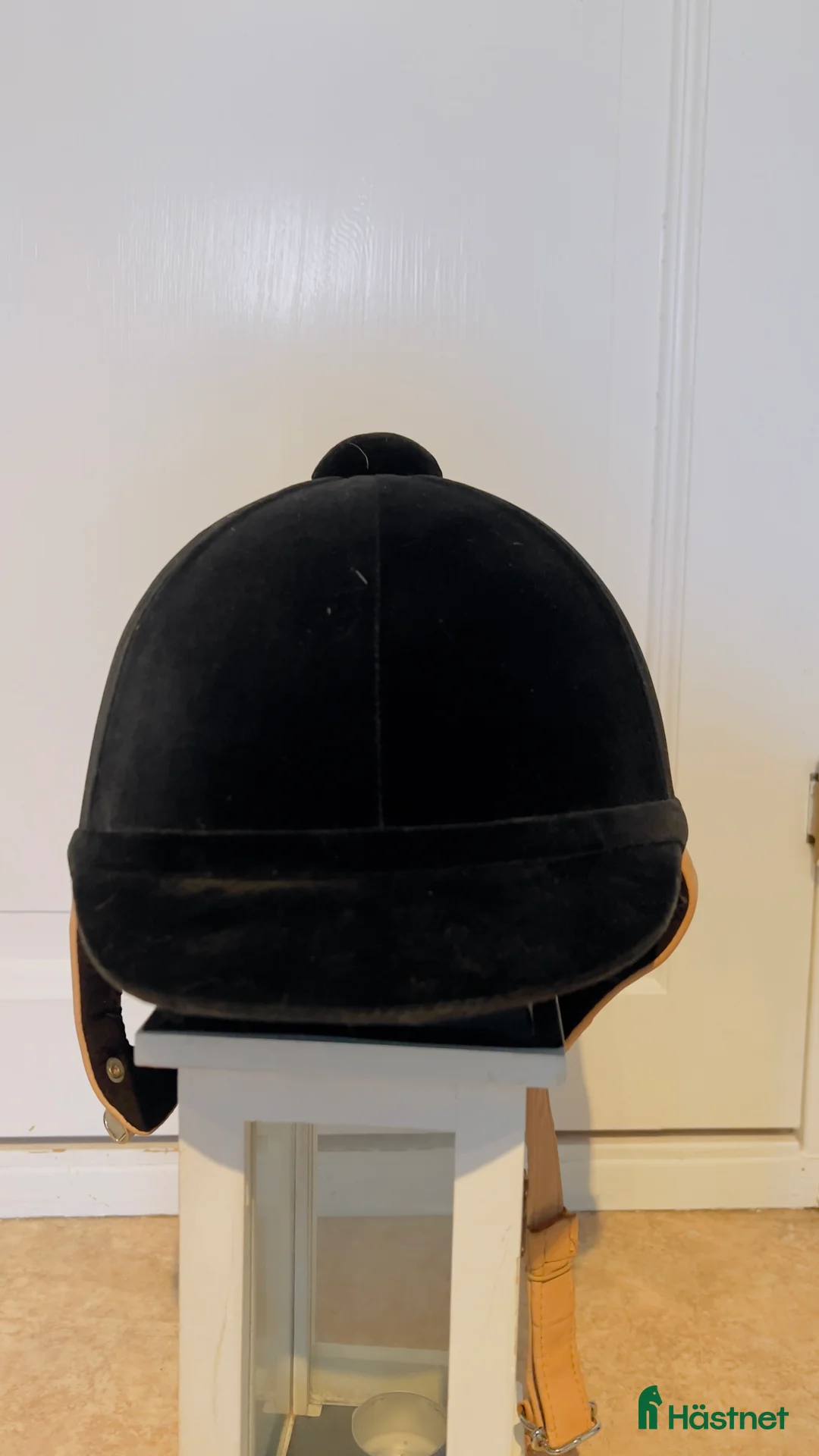 Hjälmar ryttarutrustning till salu: Ny Charles Owen - Annons 2