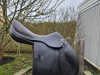 Sadlar hästutrustning Equipe Expression Linnea special 17,5 i Lund - Annons 10