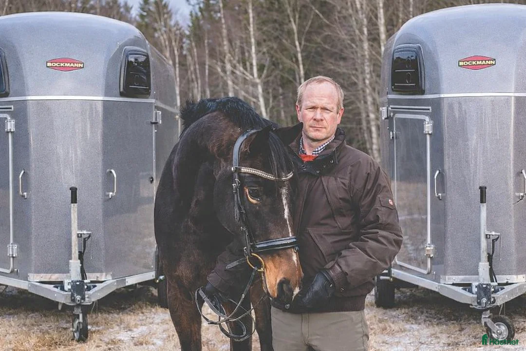 Galleribild {{count}}