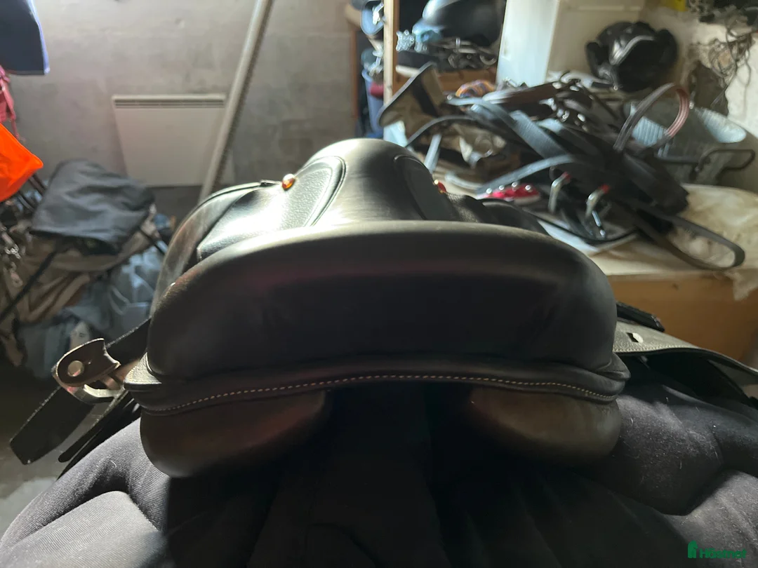 Sadlar hästutrustning till salu: Ponnysadel i Färjestaden - Annons 2