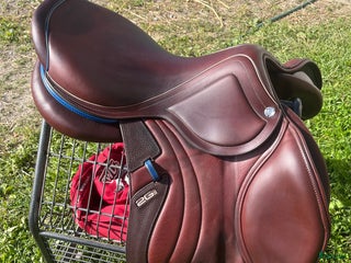 Sadlar hästutrustning till salu: Välvårdad CWD i Kramfors - Annons 24