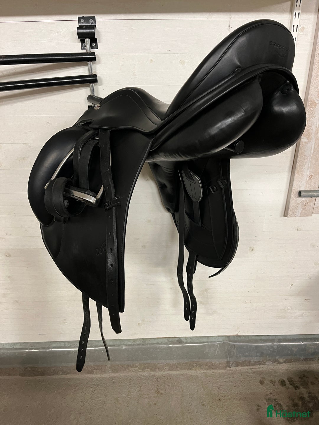 Sadlar hästutrustning till salu: Erreplus Vittoria 18” Medium/Wide (34) i Sorunda - Annons 9