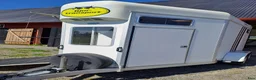 Hästtransporter  fordon & transport till salu: Umesläp B50 2007 i Rydaholm - Annons 2
