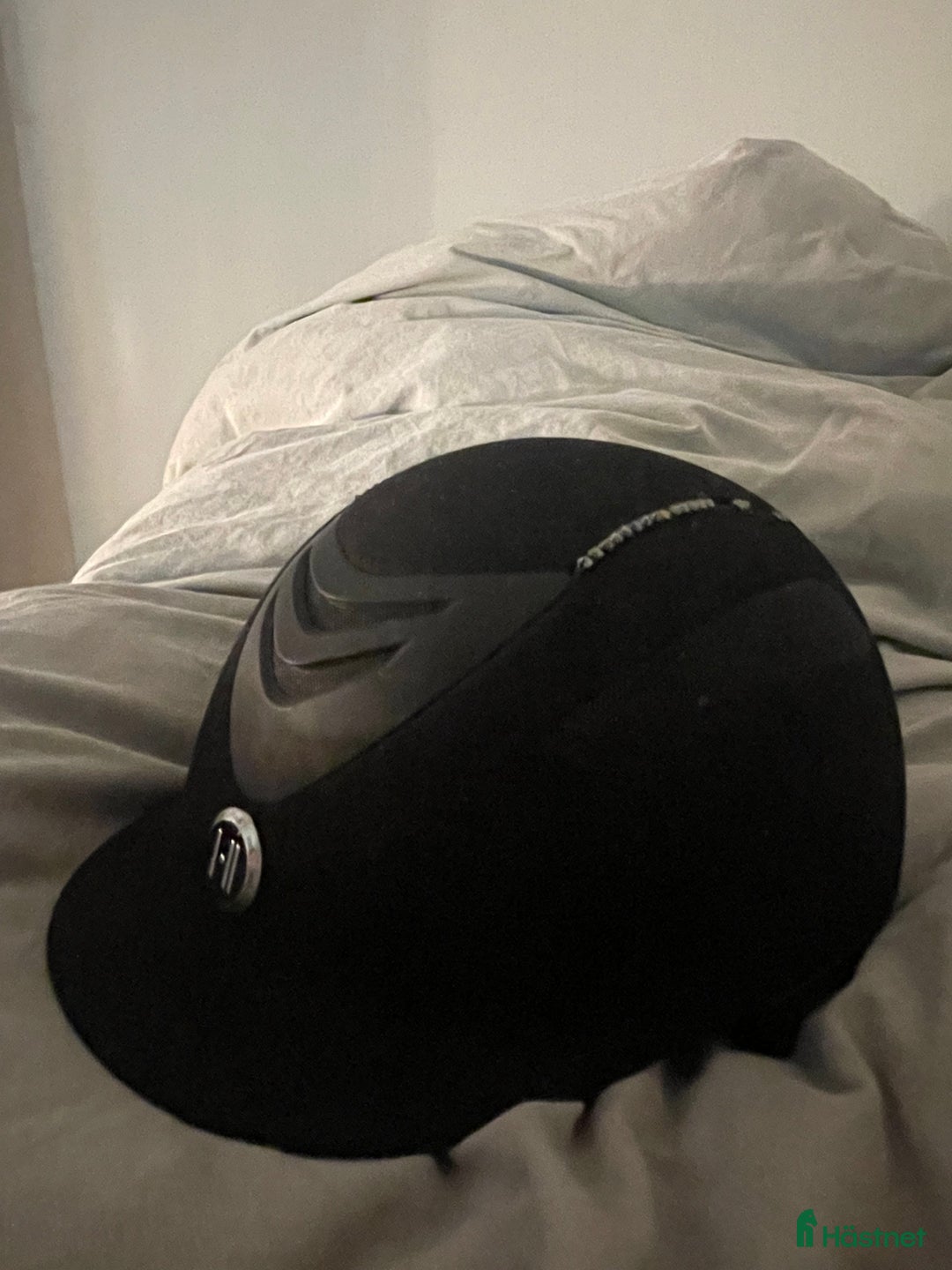 Hjälmar ryttarutrustning till salu: OneK hjälm - Annons 9