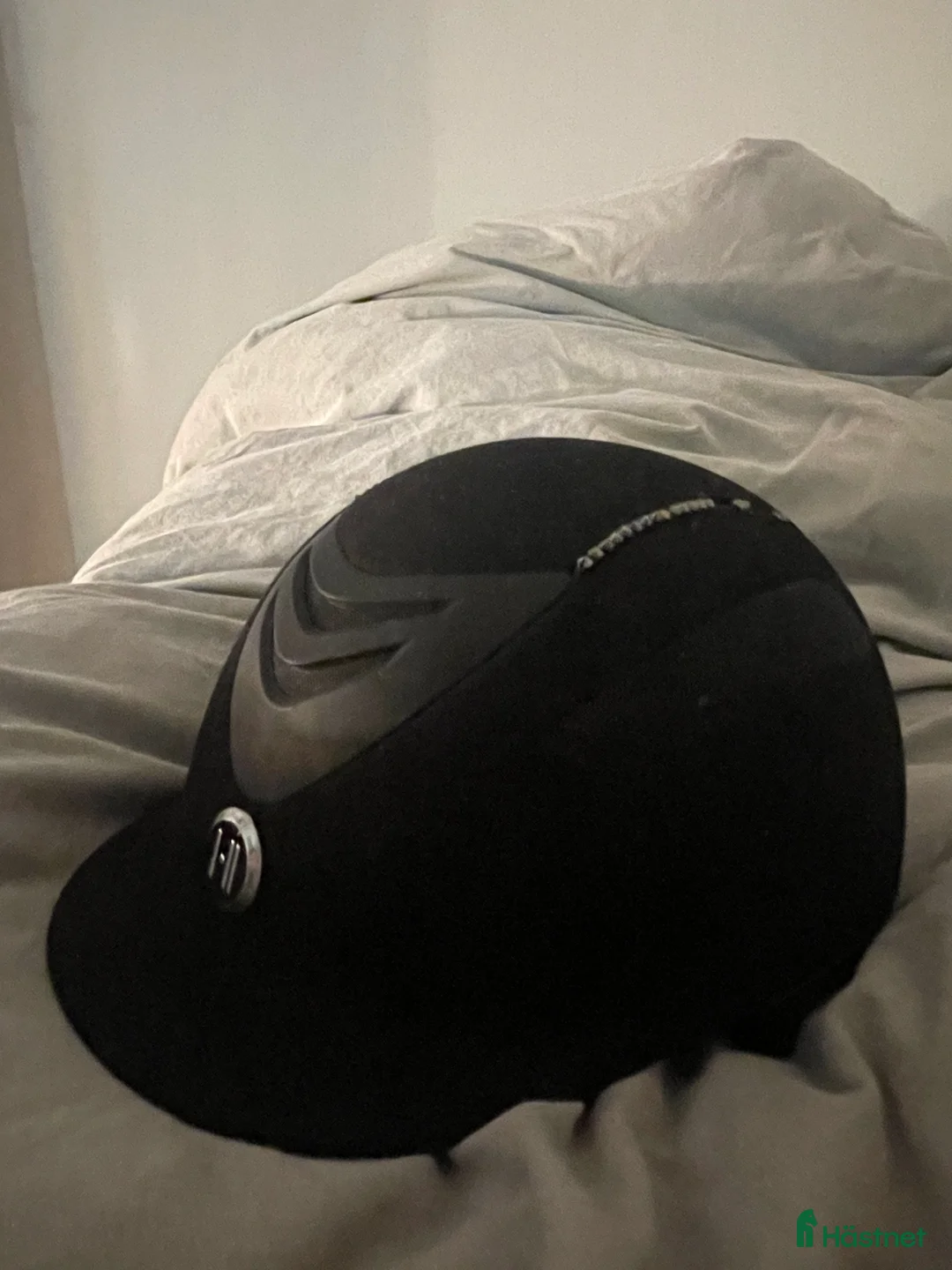 Hjälmar ryttarutrustning till salu: OneK hjälm - Annons 9