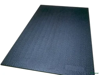 Stallinredning, stängsel & gård övrig utrustning till salu: SÖKES - Stall/Boxmattor i Drottningholm - Annons 3