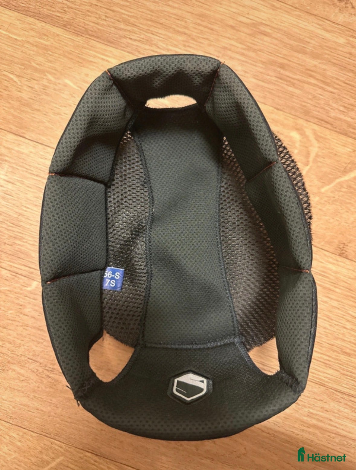 Hjälmar ryttarutrustning till salu: Samshield liners + vinter i Sidensjö - Annons 5