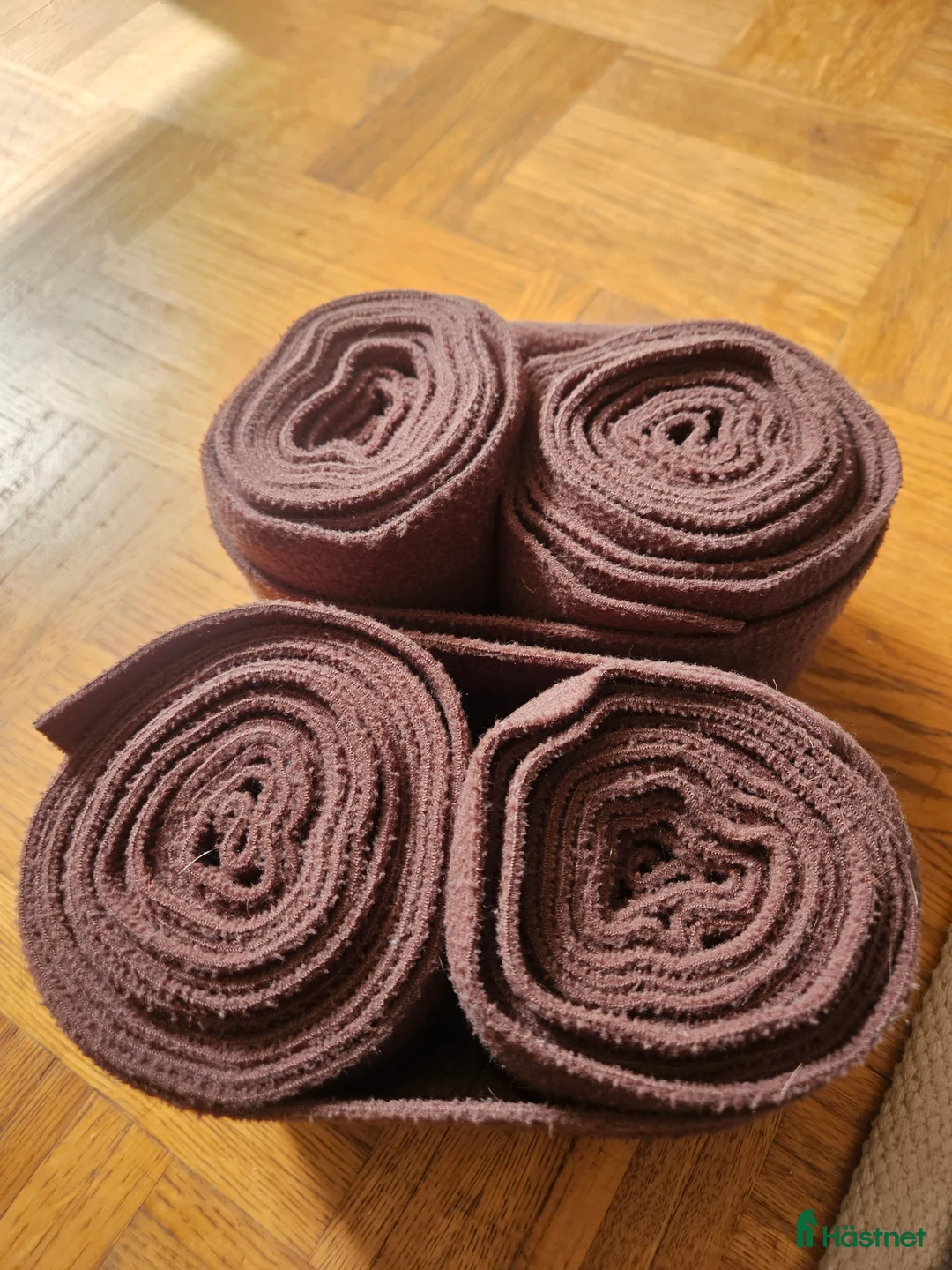 Benskydd hästutrustning till salu: Benlindor bruna Mias och ljusblå - Annons 3