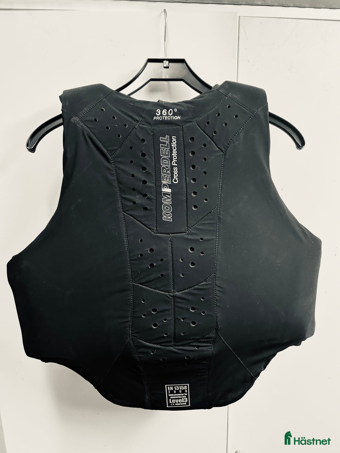 Säkerhetsvästar ryttarutrustning till salu: Säkerhetsväst i Vallda - Annons 2