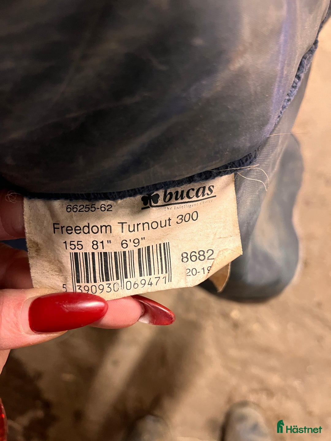 Täcken hästutrustning till salu: Bucas vintertäcke sökes, strl 155 i Borås - Annons 2