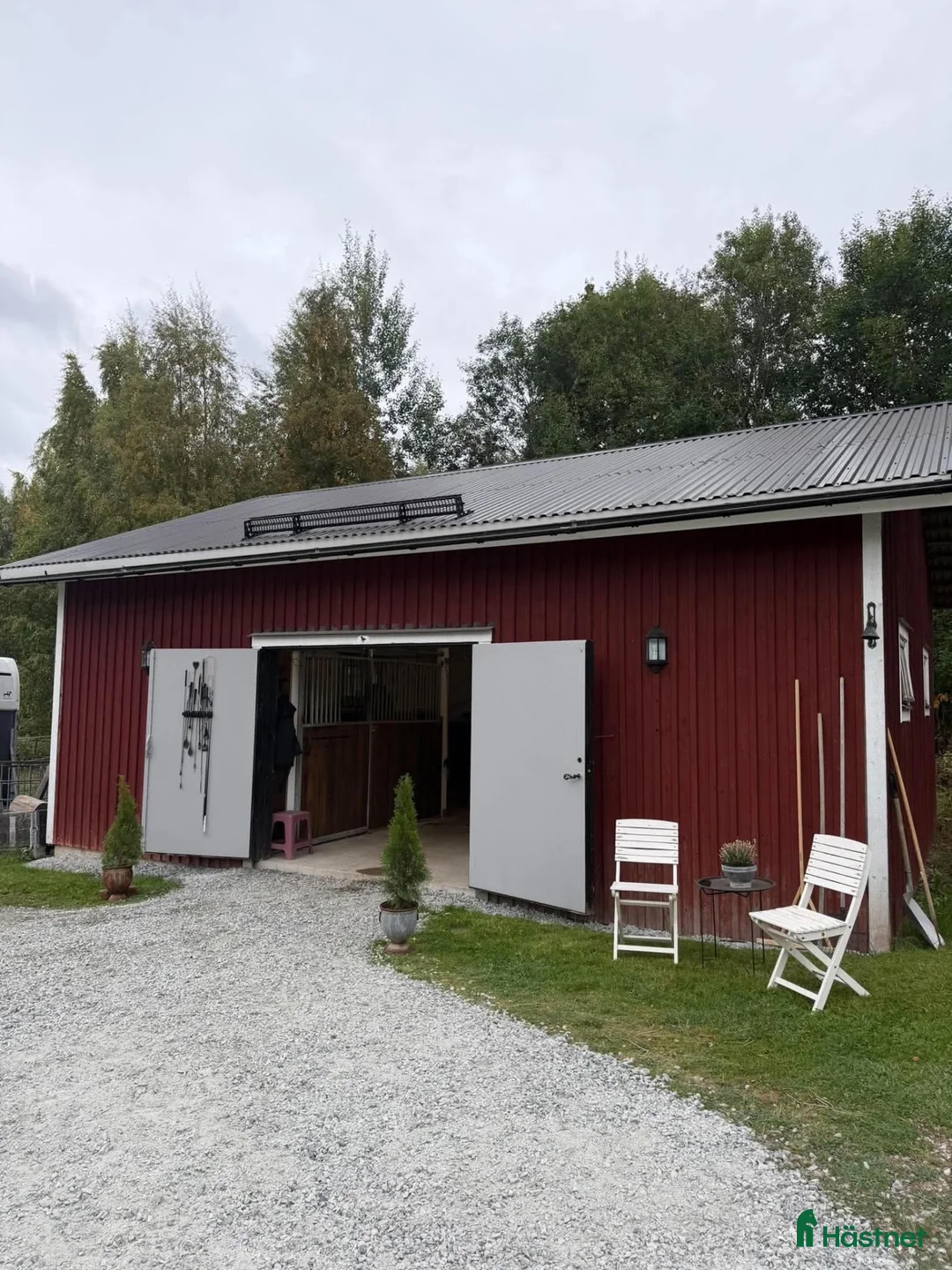  stallplats finnes: 1 Boxplats uthyres i Söderbärke - Annons 1