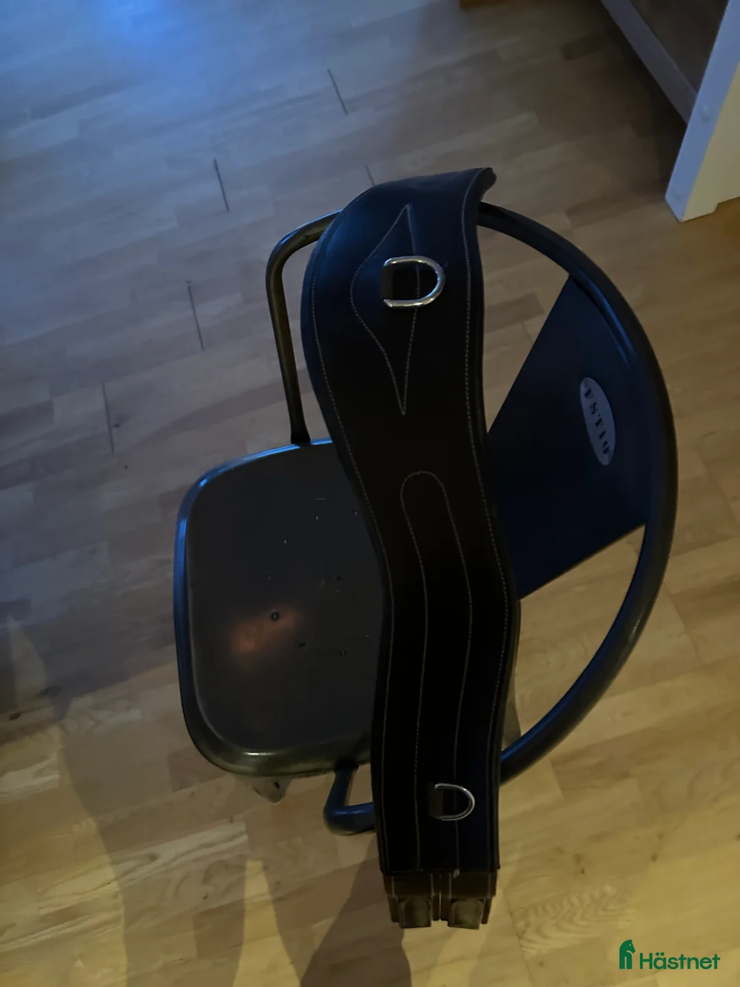 Sadeltillbehör hästutrustning till salu: Sadelgjord Basic Läder Brun storlekar 110/120 cm  i Ängelholm - Annons 1