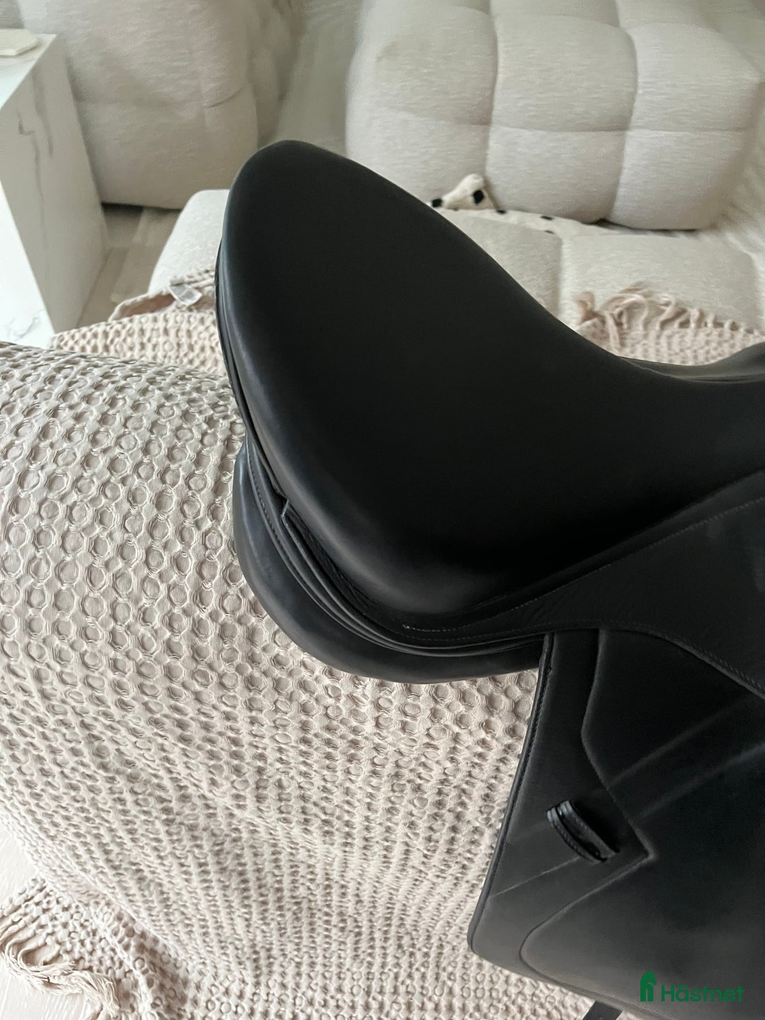 Sadlar hästutrustning till salu: Lippo Supreme Azzario 16,5 i Huddinge - Annons 3