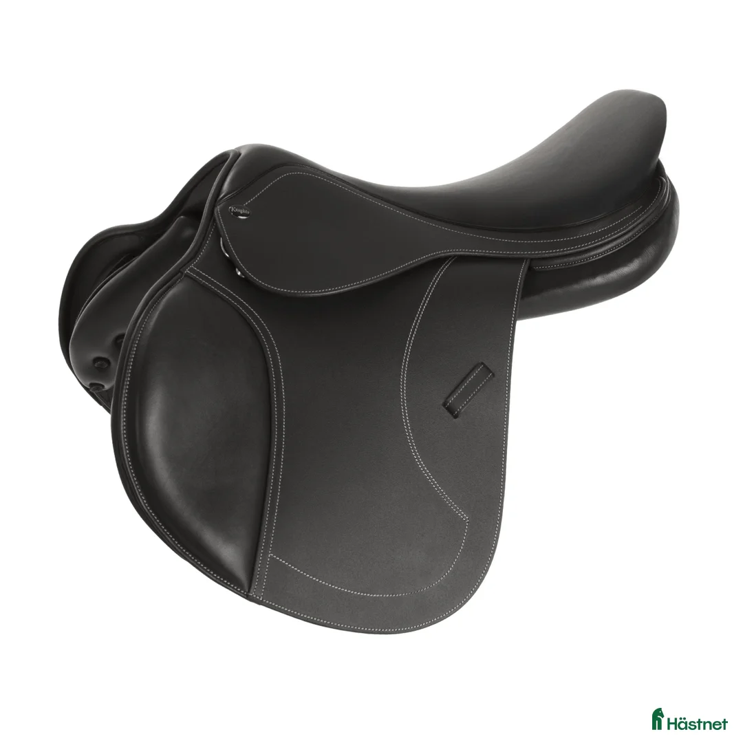 Sadlar hästutrustning till salu: Ny hoppsadel svart knights tristan  i Tumba - Annons 1