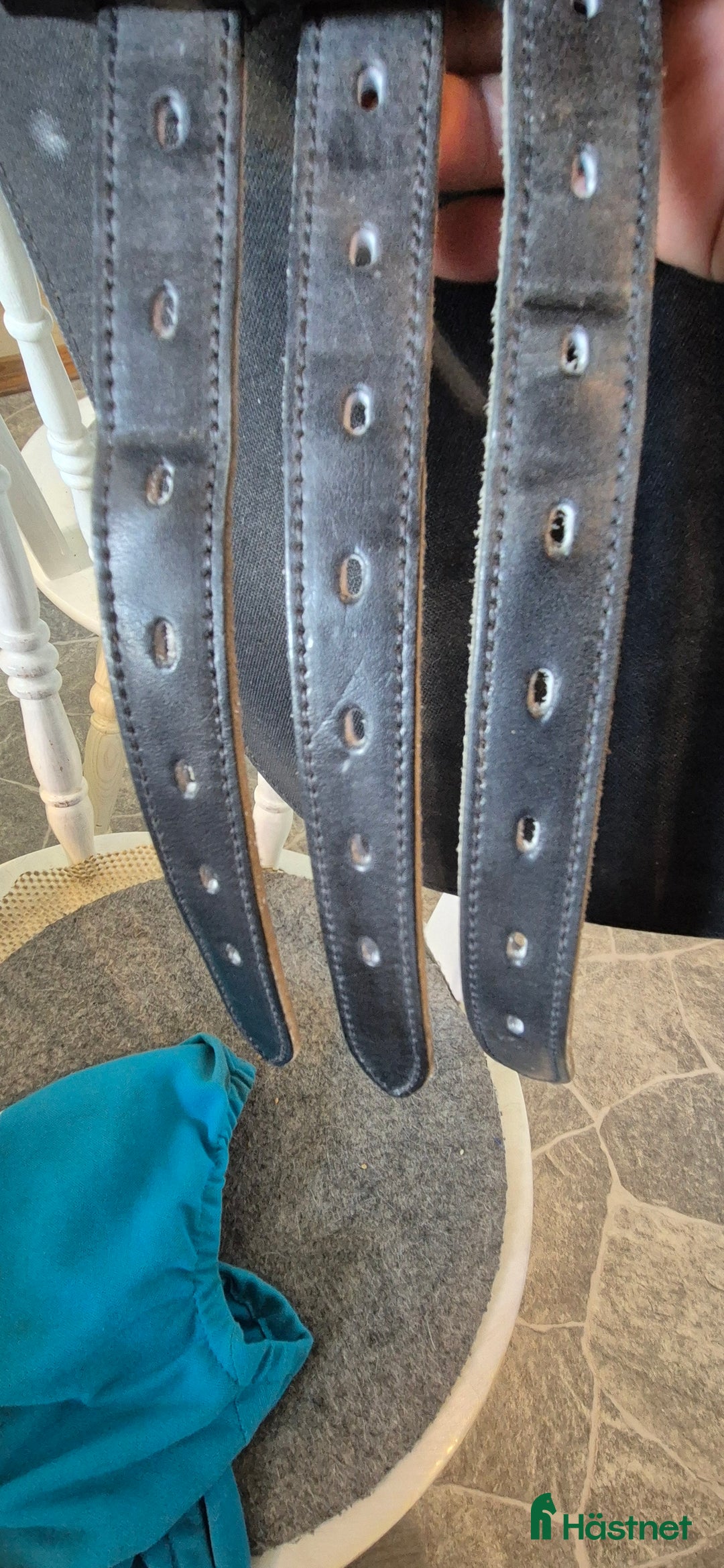 Sadlar hästutrustning till salu: Sadel för hästar med hög manke i Fagersta - Annons 3