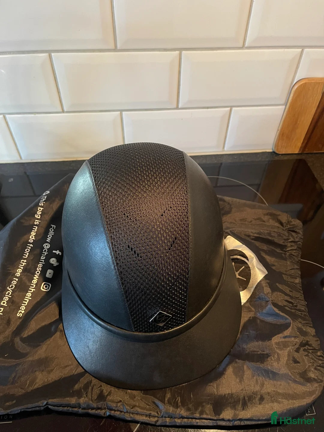 Hjälmar ryttarutrustning till salu: Charles Owen hjälm i Kramfors - Annons 7