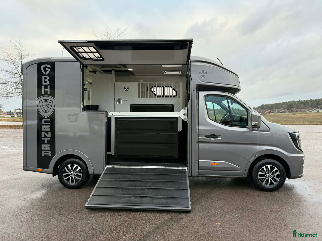 Hästlastbilar  fordon & transport till salu: PARAGAN EQUISTAR 3XL i Köping - Annons 8