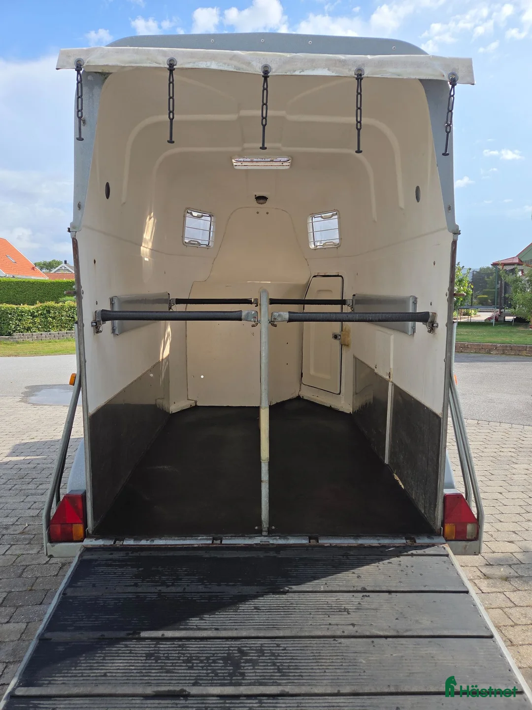 Hästtransporter  fordon & transport till salu: Rymlig transport  i Påarp - Annons 2
