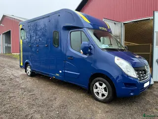 Hästlastbilar fordon & transport till salu: Theault Proteo i Köping - Annons 3