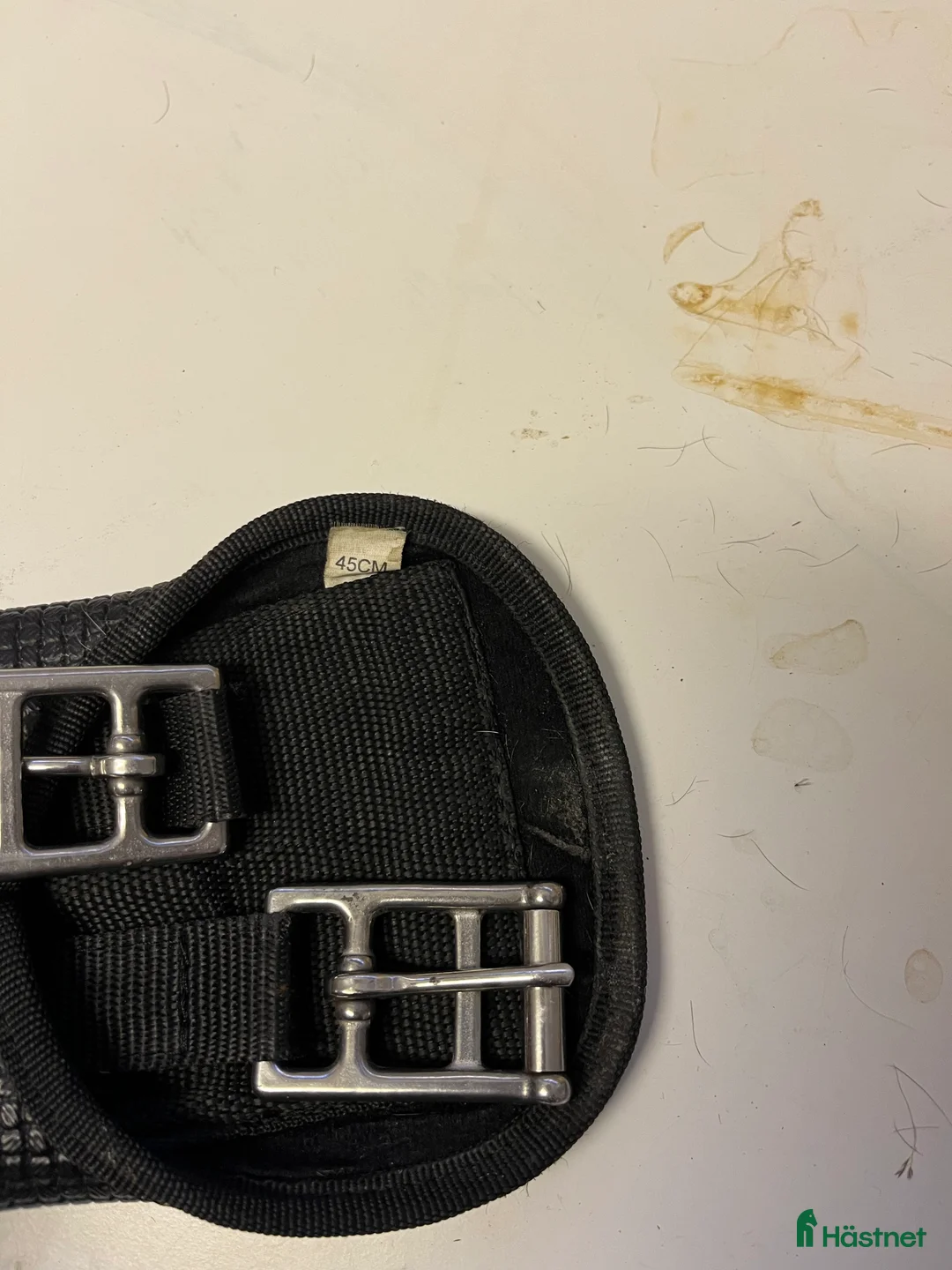 Sadeltillbehör hästutrustning till salu: Dressyrgjord 45 cm i Hindås - Annons 3