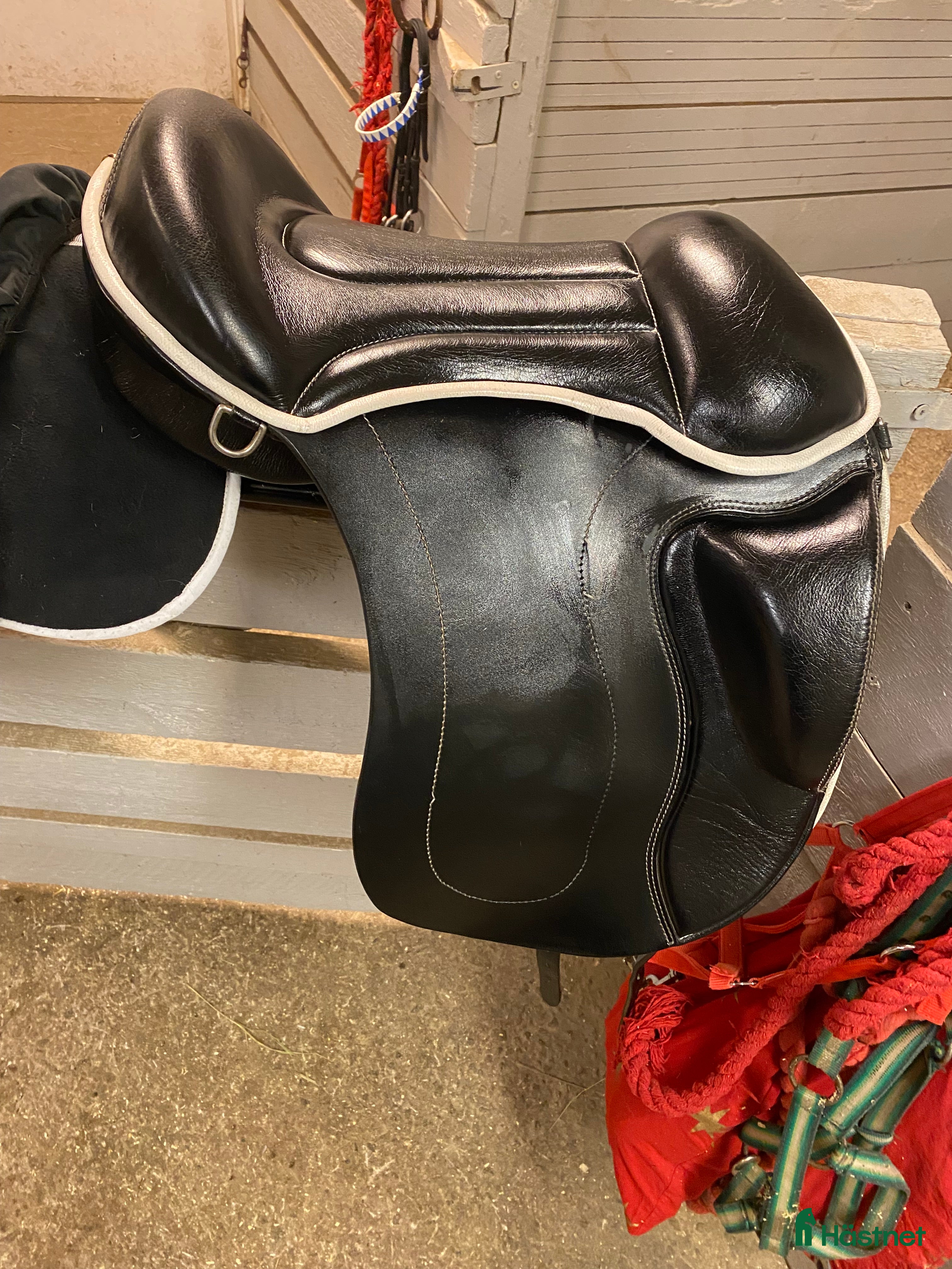Sadlar hästutrustning till salu: Taur gaiter III i Färila - Annons 8